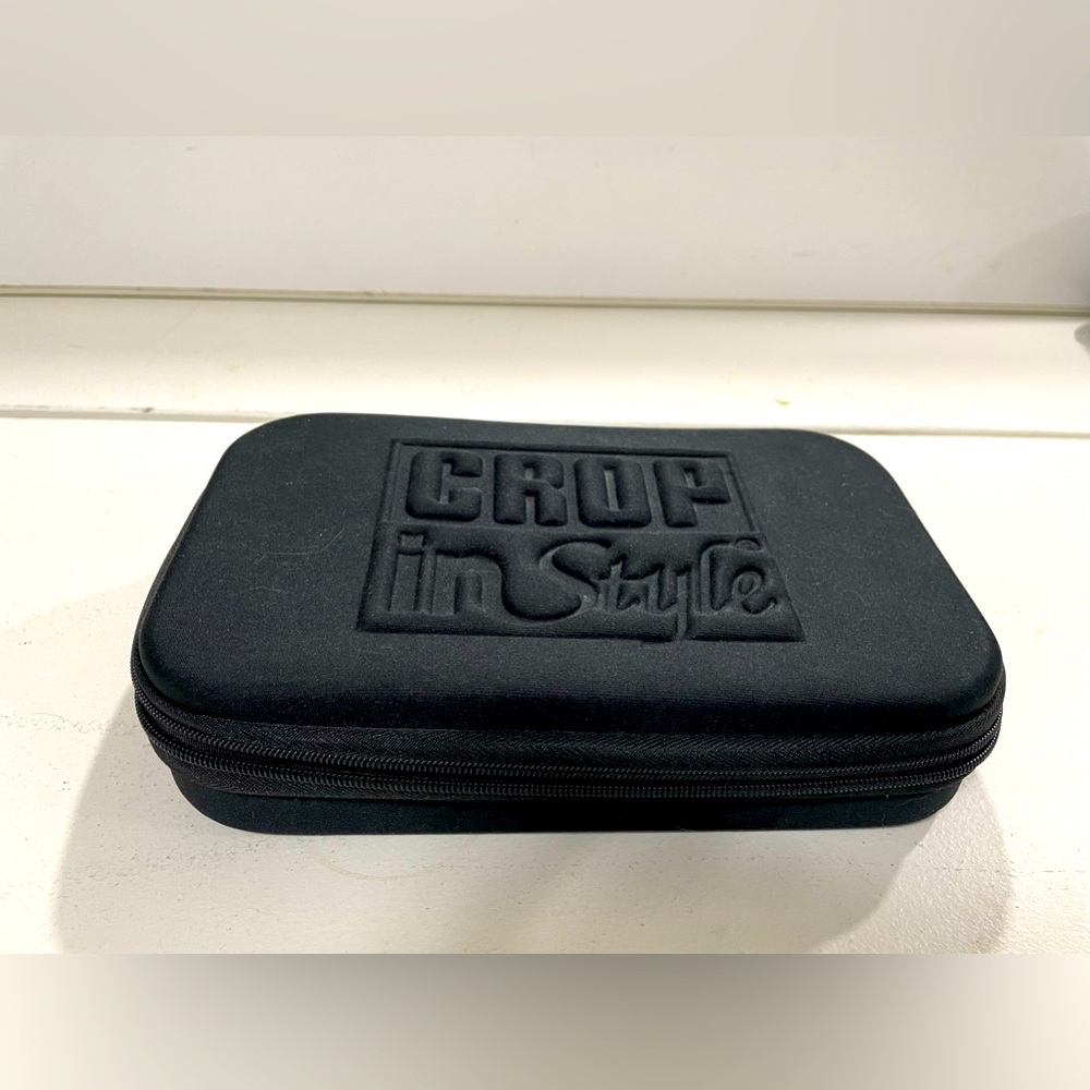 Crop in Style storage